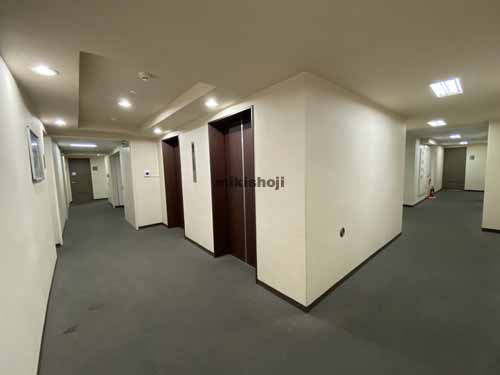 東中島・西淡路の新大阪駅前ビル エレベーターホール1