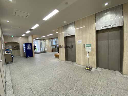イトーピア新大阪 エントランス3