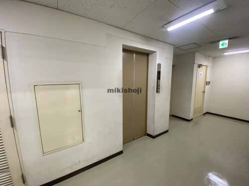 山彦ビル エレベーターホール1