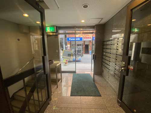 南森町周辺の西天満大治ビル エントランス2