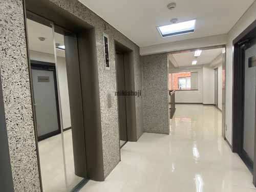 南森町周辺の西天満大治ビル エレベーターホール1