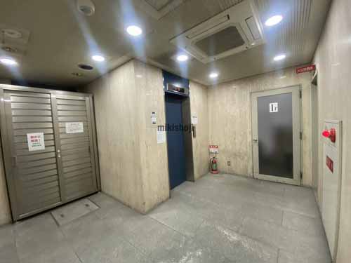 梅田・堂島・中之島のＳＵＲＥ堂島ビル エントランス1