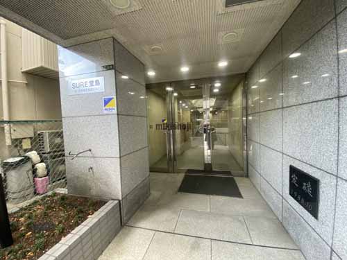 梅田・堂島・中之島のＳＵＲＥ堂島ビル エントランス3