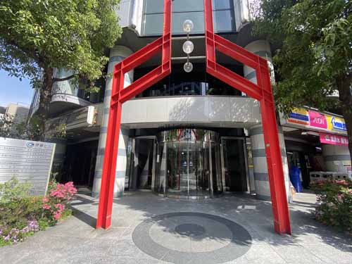 商業ビル エントランス1