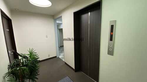 南森町周辺のＡＸＩＳ東梅田ビル エレベーターホール2