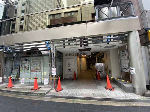尼信梅田ビル エントランス3
