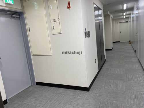 尼信梅田ビル エレベーターホール1