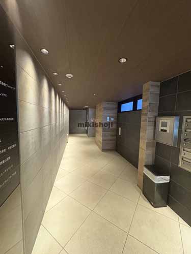 北久宝寺町～博労町の堺筋ＭＳ第２ビル エントランス3