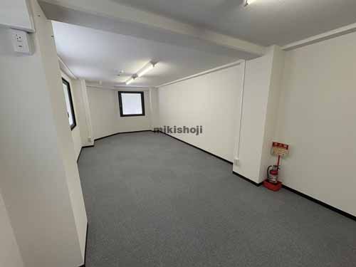 ツクダビル 貸室内1