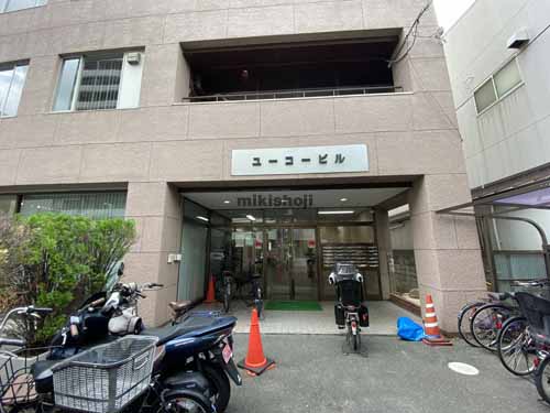 吹田市のユーコービル エレベーターホール4