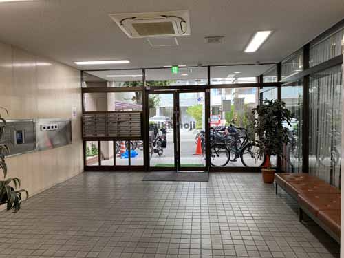 吹田市のユーコービル エレベーターホール5
