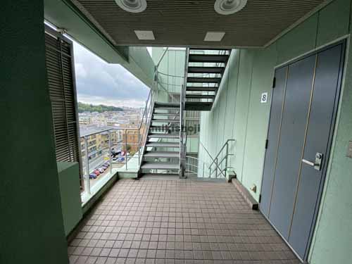 吹田市の第２江坂ソリトンビル エレベーターホール2