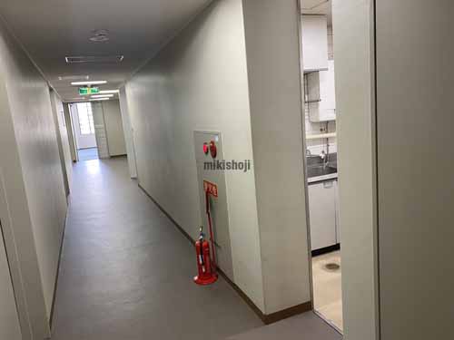 尼崎市の尼崎第一ビル エレベーターホール1