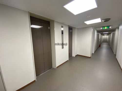 尼崎市の尼崎第一ビル エレベーターホール2