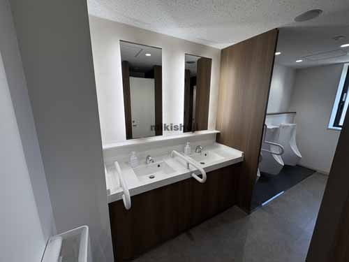 金沢市の金沢フコク生命駅前ビル 水回り2