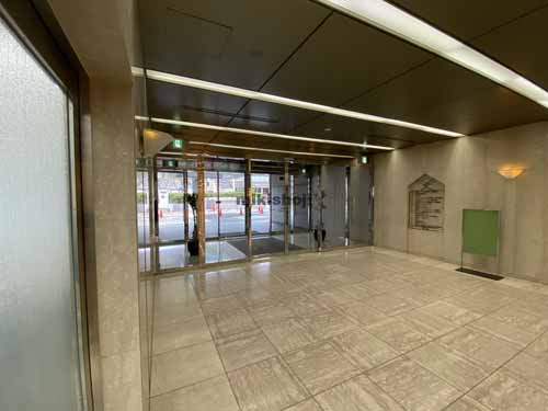 豊中市の第一火災千里中央ビル エントランス1