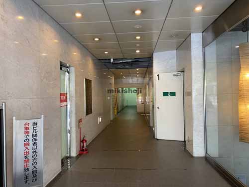 瓦町～久太郎町の大一ビル エントランス2