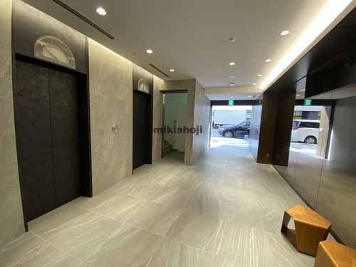 ＷＥＡＶＥ ＨＯＮＭＡＣＨＩ エントランス1