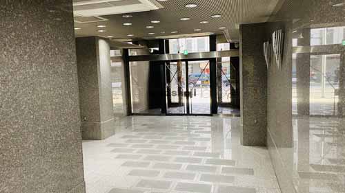 北久宝寺町～博労町の三共堺筋本町ビル エントランス5