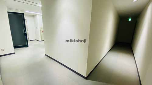 北久宝寺町～博労町の三共堺筋本町ビル エレベーターホール3