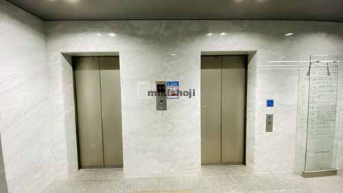 クリスタファイブ エントランス5