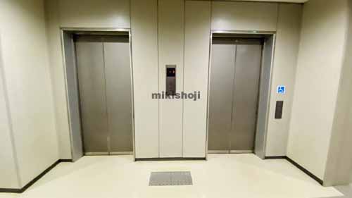 クリスタファイブ エレベーターホール2