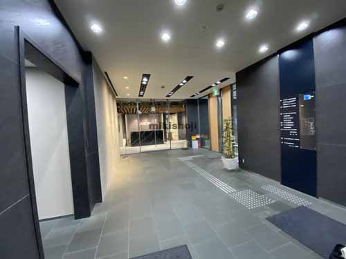 南船場のアイカビル エントランス1