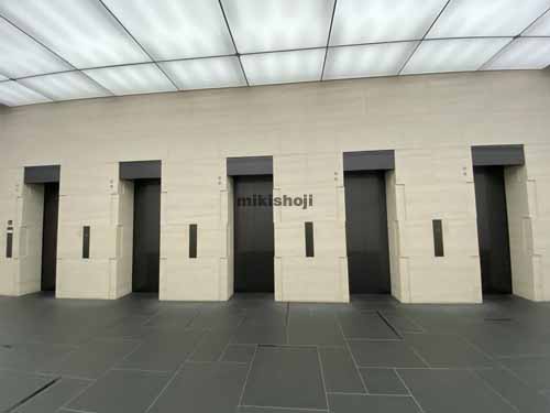 京阪神御堂筋ビル エントランス3