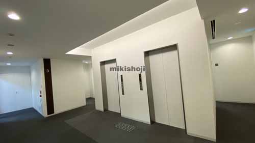 吹田市のＨＦ江坂ビルディング エレベーターホール1