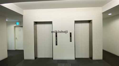 吹田市のＨＦ江坂ビルディング エレベーターホール2