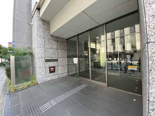 瓦町～久太郎町のいちご堺筋本町ビル エントランス1