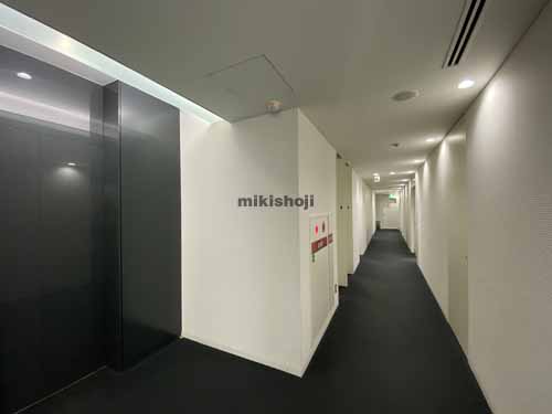 瓦町～久太郎町のいちご堺筋本町ビル エレベーターホール3