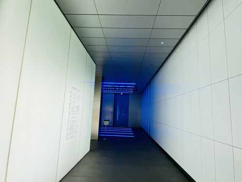 北久宝寺町～博労町の御堂筋本町アーバンビル エントランス2