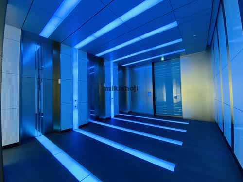 北久宝寺町～博労町の御堂筋本町アーバンビル エントランス3