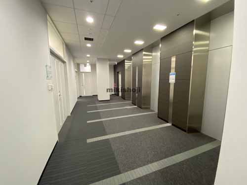 北久宝寺町～博労町の御堂筋本町アーバンビル エレベーターホール4