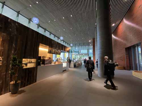 北久宝寺町～博労町の本町南ガーデンシティ エントランス7