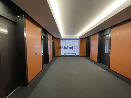 北久宝寺町～博労町の本町南ガーデンシティ エレベーターホール3