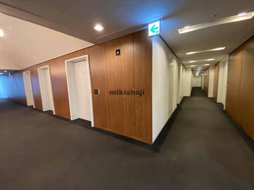 瓦町～久太郎町のＯｓａｋａ　Ｍｅｔｒｏ本町ビル エレベーターホール4