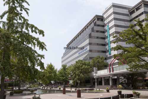 東灘区の神戸ファッションマート 外観3