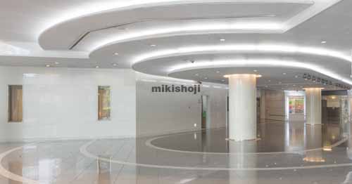 東灘区の神戸ファッションマート エレベーターホール1