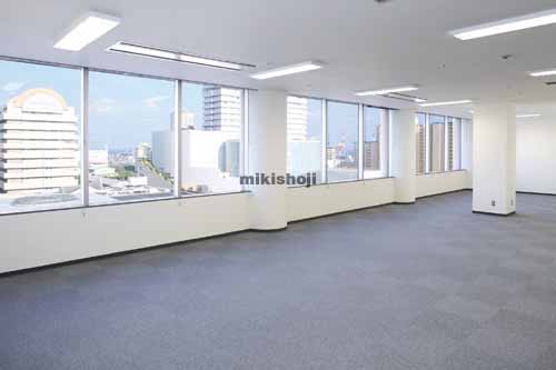 東灘区の神戸ファッションマート 貸室内1