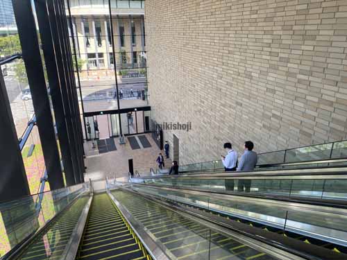 梅田・堂島・中之島の中之島フェスティバルタワー・ウエスト エントランス6