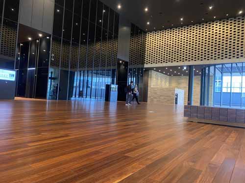 梅田・堂島・中之島の中之島フェスティバルタワー・ウエスト エントランス7