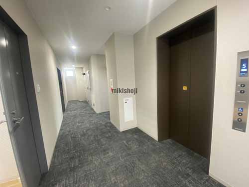 南森町周辺のエル・ミズホビル エレベーターホール1