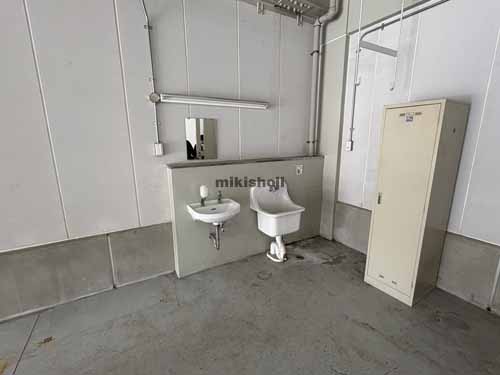 京都市南区上鳥羽南岩ノ本町事業所 貸室内4