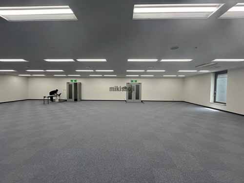 博多駅前・中央街の紙与博多ビル 貸室内1