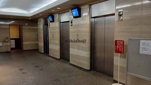 綾杉ビル エレベーターホール2