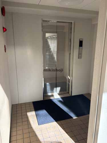 祇園・呉服町の篠原ビル エレベーターホール2