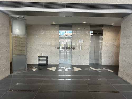 大分中央通りビル エントランス1