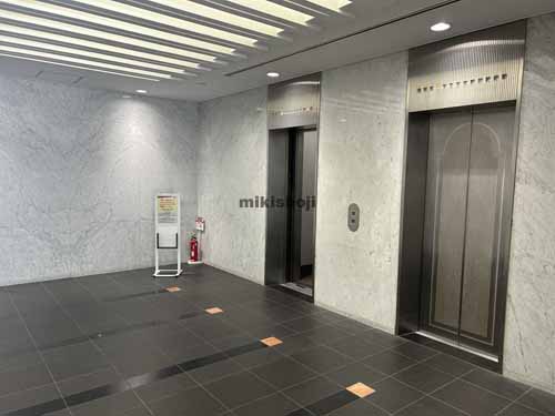 大分市の大分第一生命ビルディング エレベーターホール1